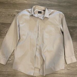 Van Heusen Men's Light Gray Dress Shirt - Classic Long Sleeve 32/33 large